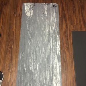 Lululemon Namastay Yoga Mat
